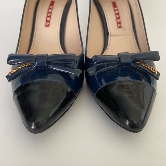 Prada Pointed toe Patent Leather Stiletto Heels Pumps with Bow - Picture 2 of 14